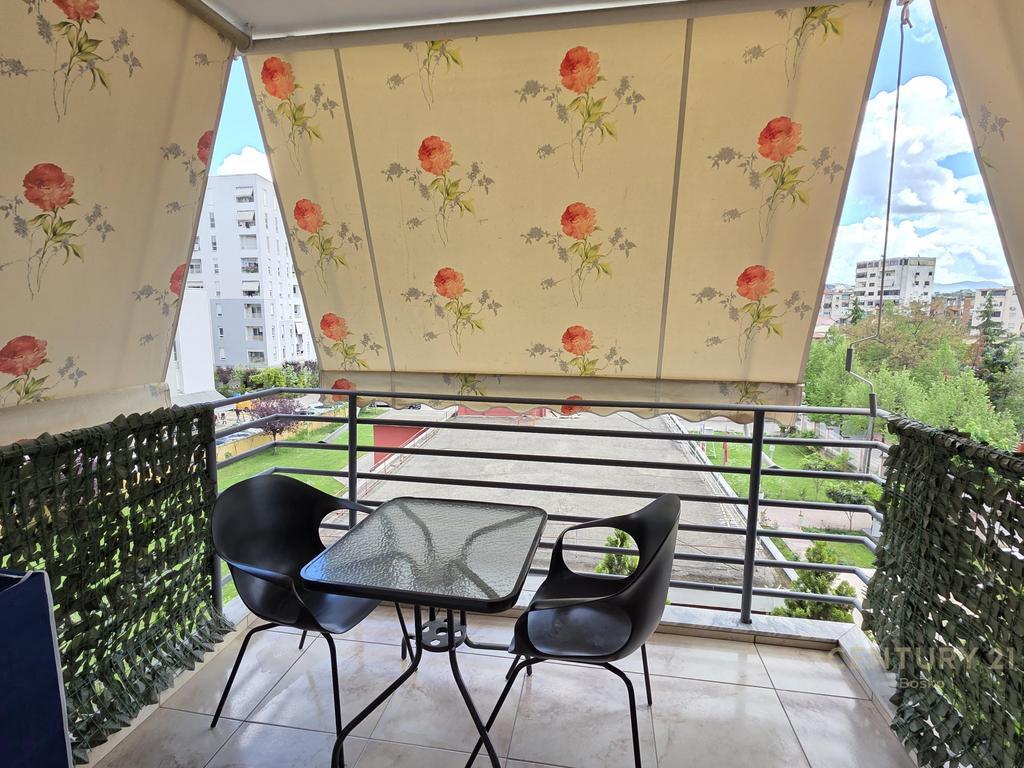 21 DHJETORI JEPET ME QIRA APARTAMENT 2+1+POST PARKIMI