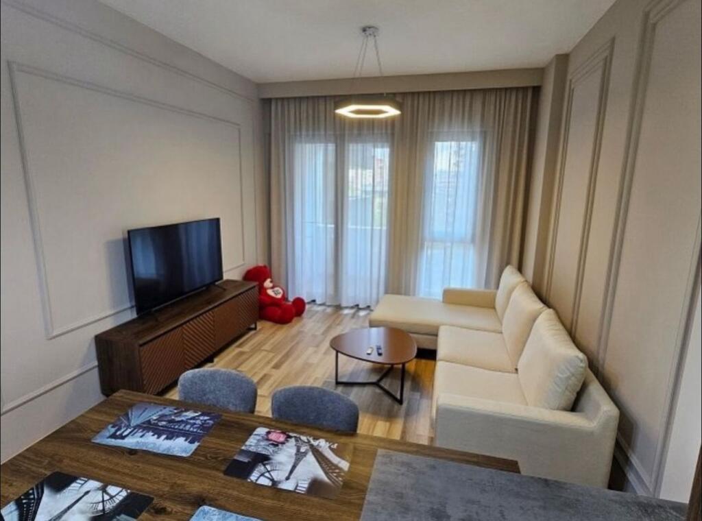 📣 QERA SUPER Apartament 1+1 📍 Kompleksi Square 21 🛣️ Rruga e "Kavajes" ✨