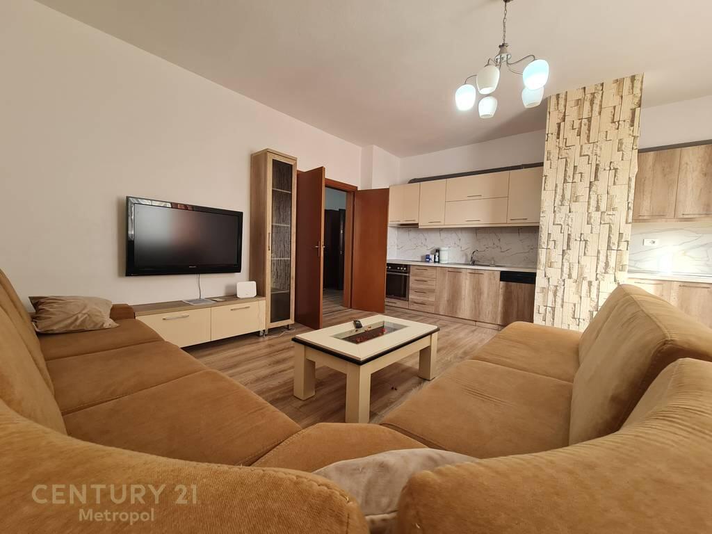 APARTMENT FOR RENT 2+1+2, ZOGU I ZI!