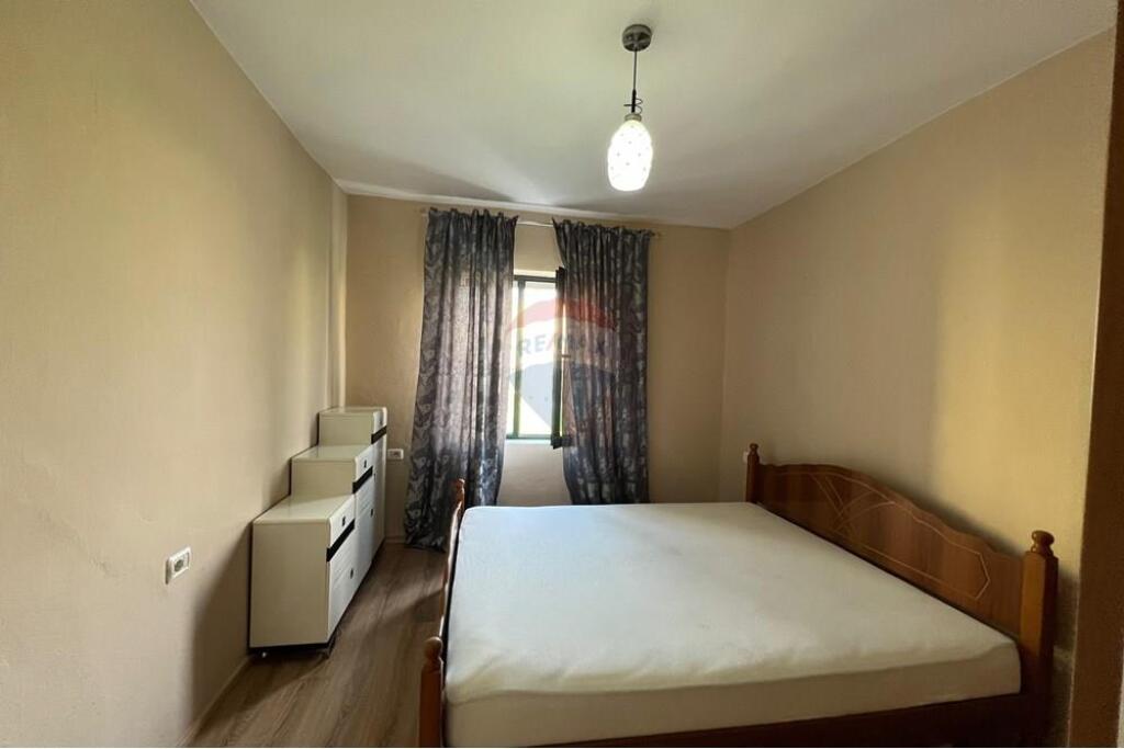 Apartment for rent in Laprak!