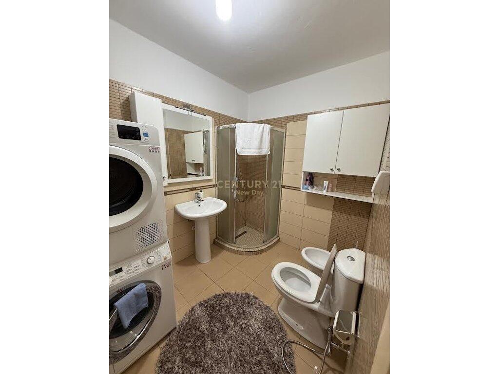 Apartament 2+1 Me Qira në Currila.