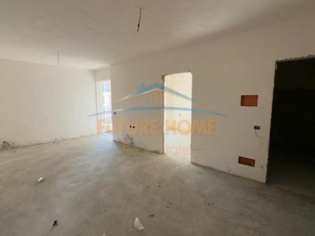In vendita, Appartamento 1+1, Paskuqan, Tirana.