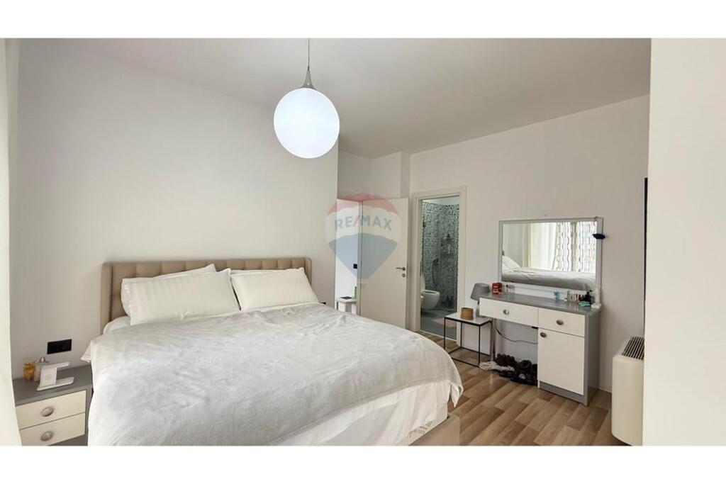 Apartment 2+1 for rent on Kosovareve street!