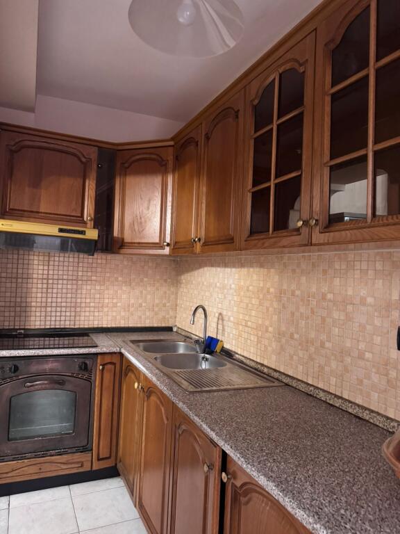 Jepet me qira - banese 100 m2 🏠