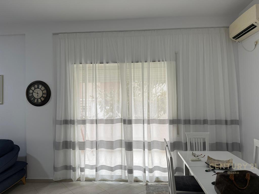 FOR RENT APARTMENT 2+1+2+GARAGE DRY LAKE!