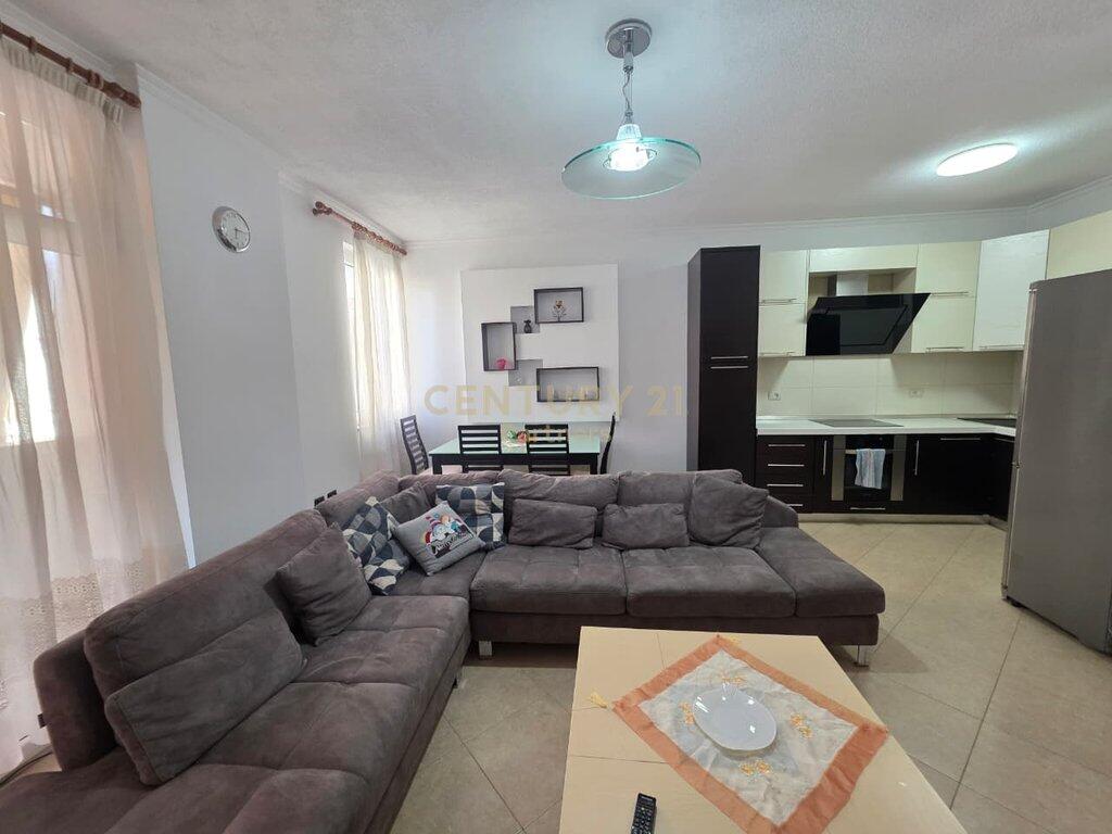 APARTAMENT 2+1+2 ME QIRA TEK HIPOTEKA