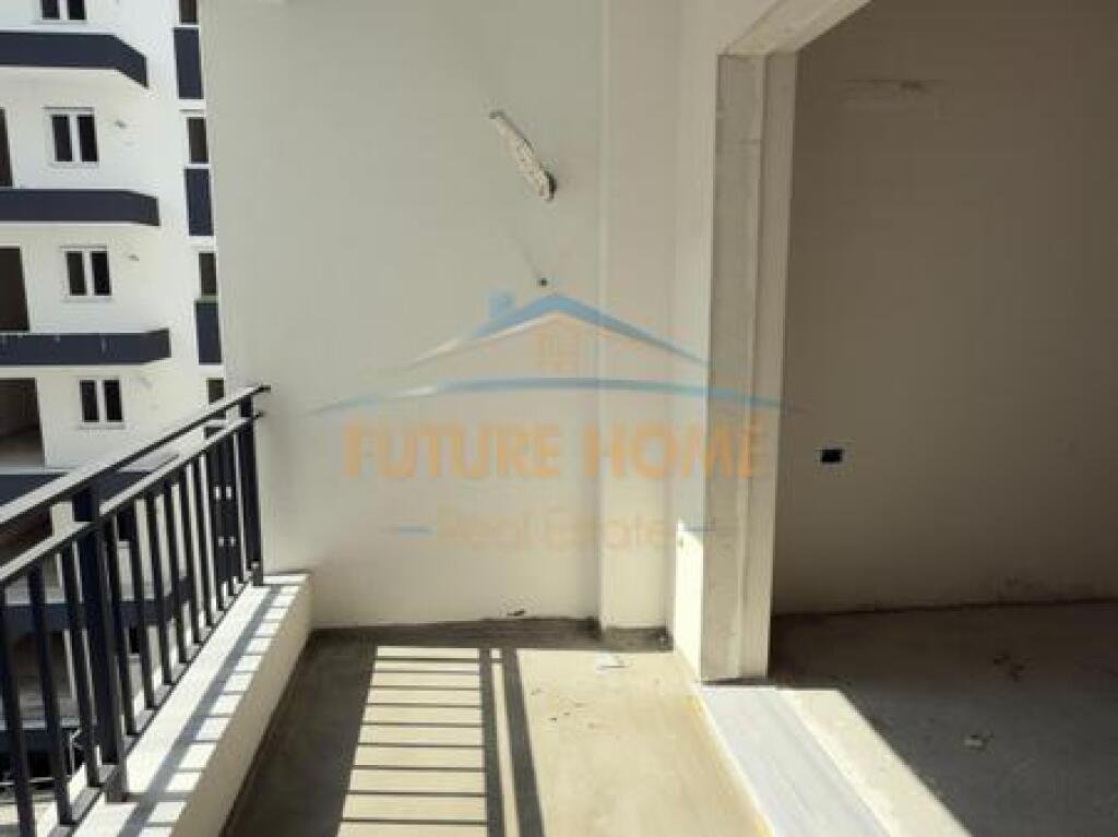 In vendita, Appartamento 1+1, Paskuqan, Tirana.