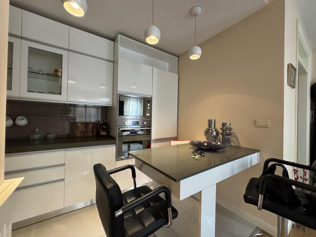 QERA  APARTAMENT 2+1+POST PARKIMI
