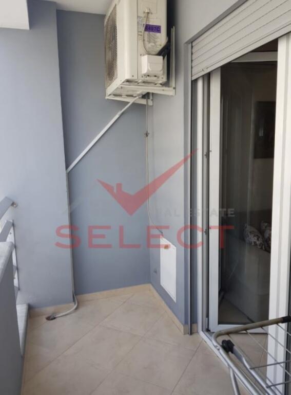 Apartament 2+1 me qira tek Rruga e Elbasanit!