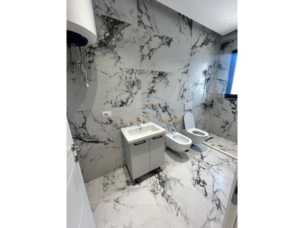Qera, Apartament 2+1+2+ Post Parkimi, Porcelan, Tirane.