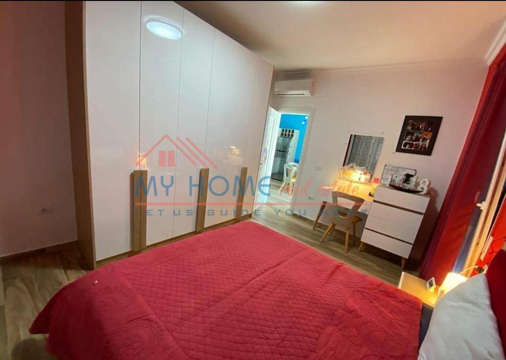 Apartament 2+1 me qera tek 21 Dhjetori ne Tirane