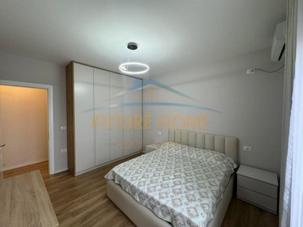 Shitet, Apartament 2+1, Rruga e Kavajes.