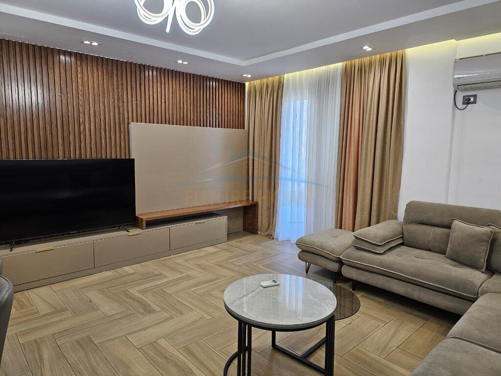 Qera, Apartament 2+1, 21 Dhjetori, Mozaiku , Tirane.