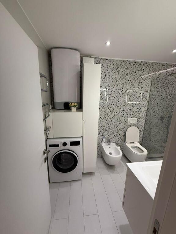 Apartament 2+1 + Parkim tek Ish Parku!
