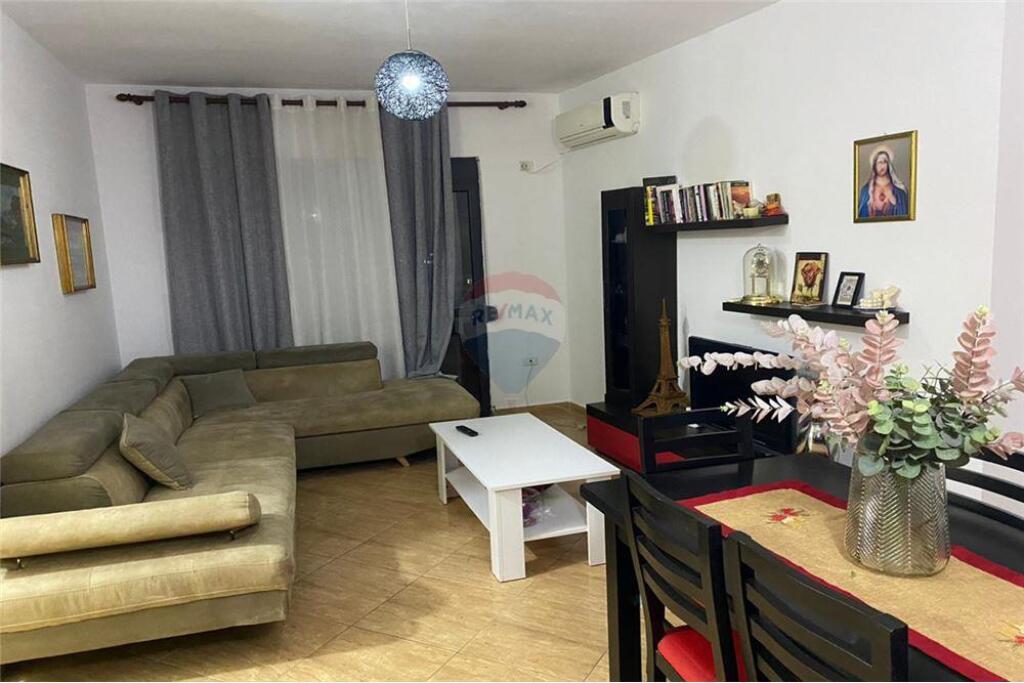 Appartamento 2+1+2 in Affitto "Astir"