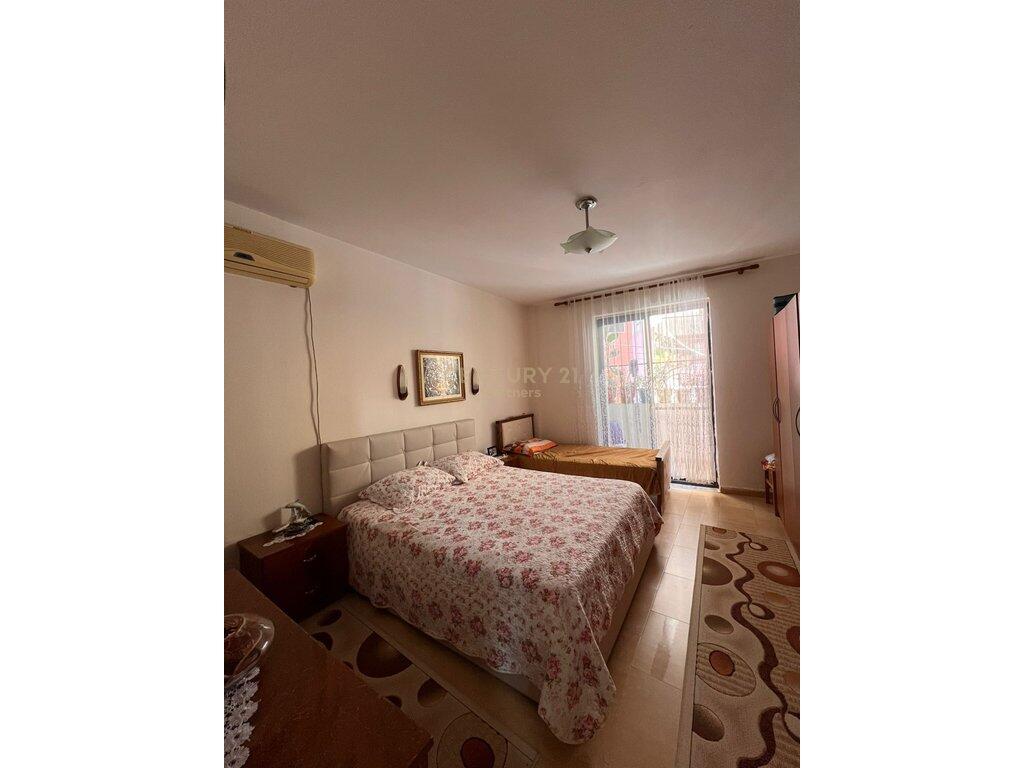 APARTMENT 2+1 FOR SALE IN THE HEART OF DURRES NEAR THE AMPHITHEATER!   145,000 €