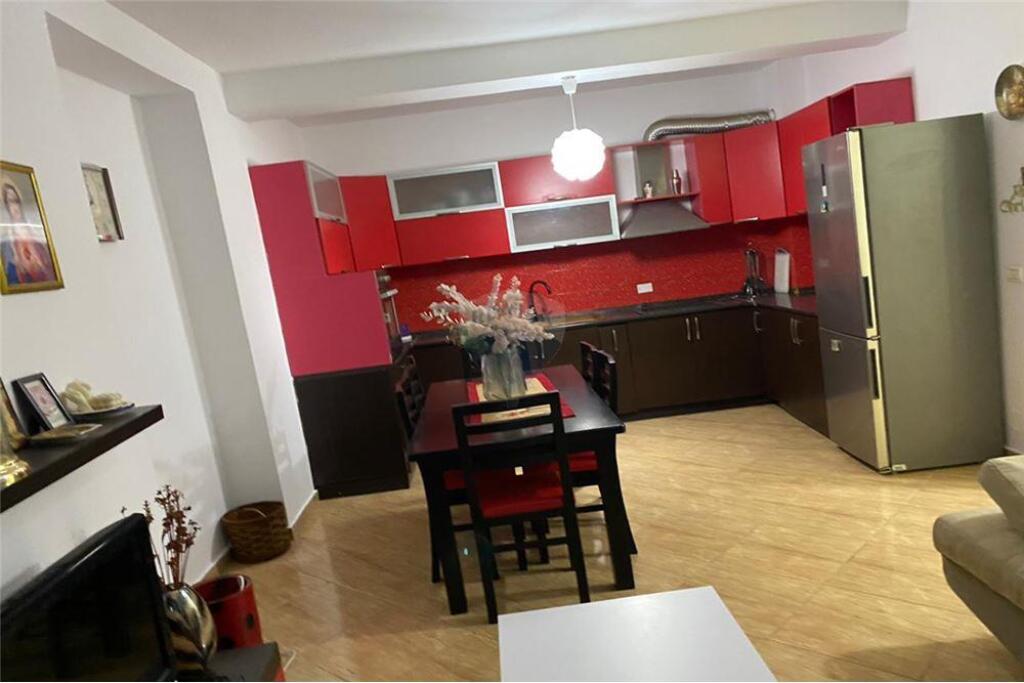 Jepet apartament 2+1+2 me Qira "Astir"