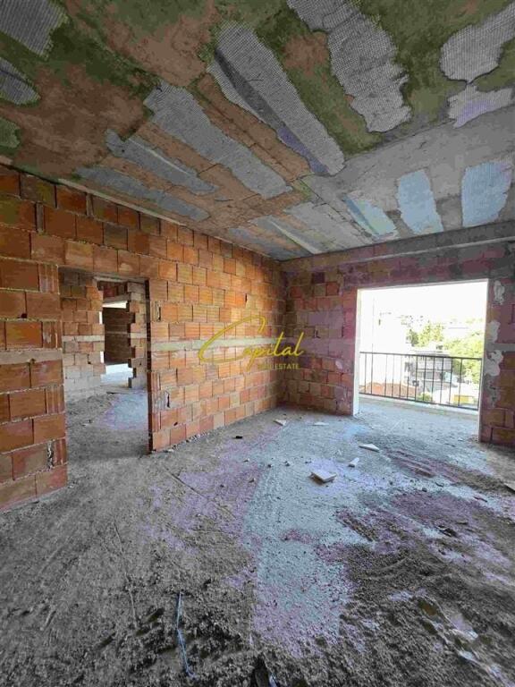 SHITET APARTAMENT 1+1 RRUGA E DIBRES 103.000 EURO