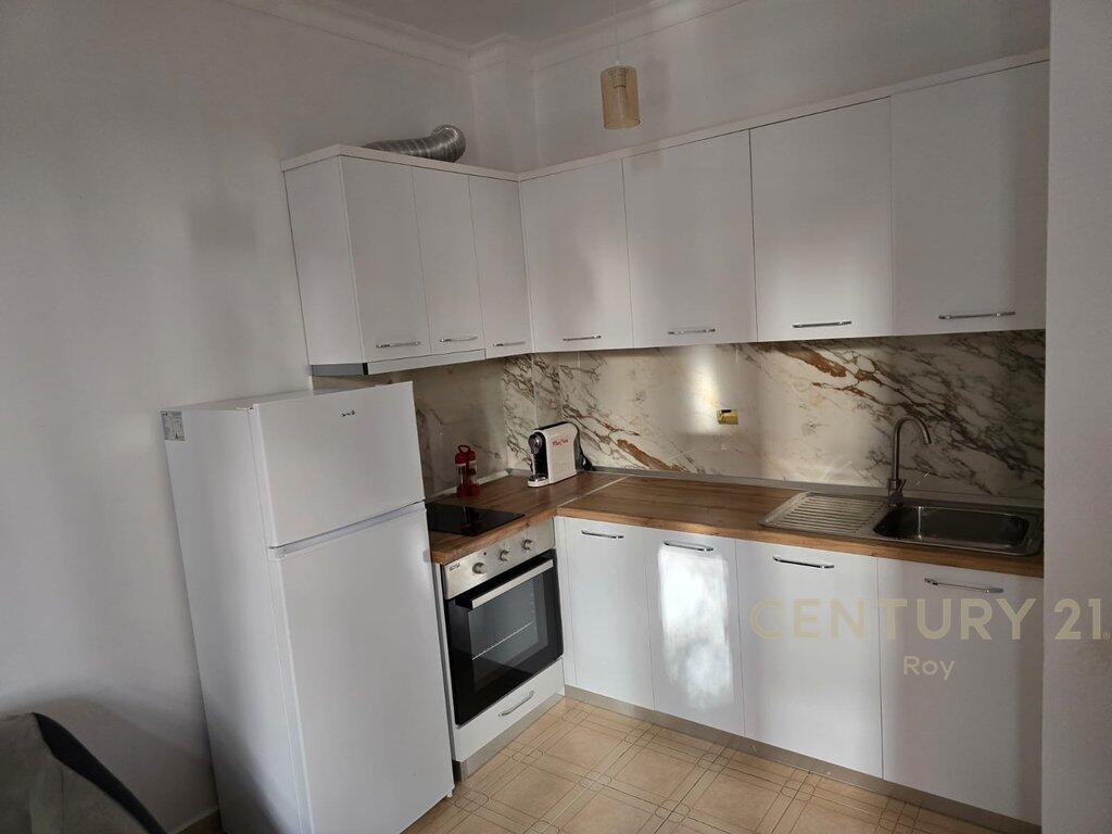 SHITET APARTAMENT 1+1 TEK MALI I ROBIT!