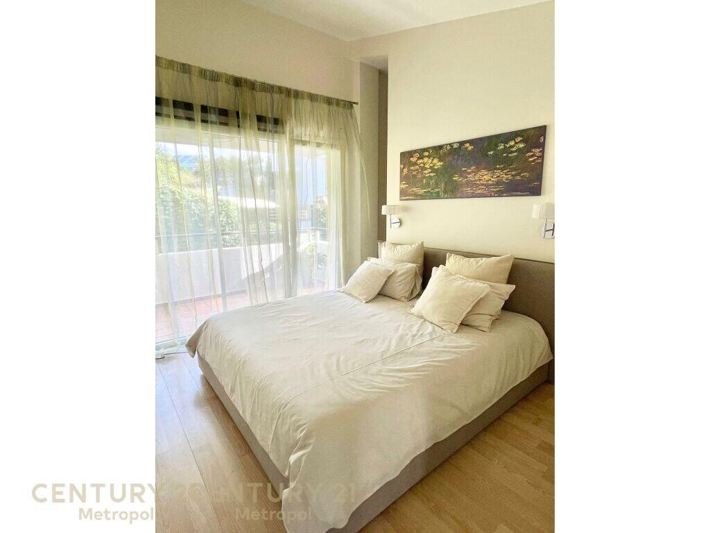 VENDIAMO APPARTAMENTO 2+1+2 +2 POSTI AUTO, RESIDENZA "LONG HILL"!