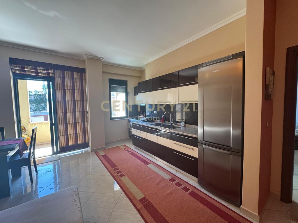 Apartament 1+1 Me Qira, Liqeni i Thatë - 550.00€