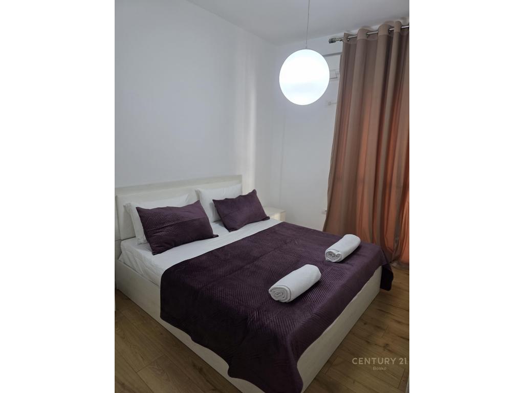 21 DHJETORI JEPET ME QIRA APARTAMENT 2+1+POST PARKIMI 800 € /Muaj