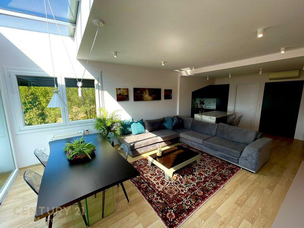 VENDIAMO APPARTAMENTO 2+1+2 +2 POSTI AUTO, RESIDENZA "LONG HILL"!