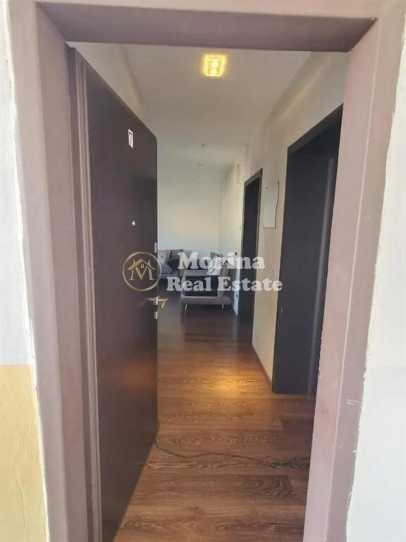 Qera, Apartament, 2+1, Rr. Hoxha Tahsim, 650 euro/muaj