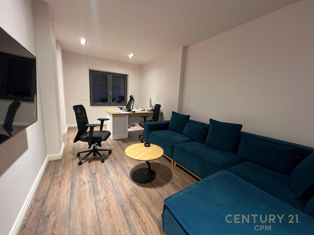 UFFICIO IN AFFITTO PRESSO RING CENTER! 2.500 € /Mese