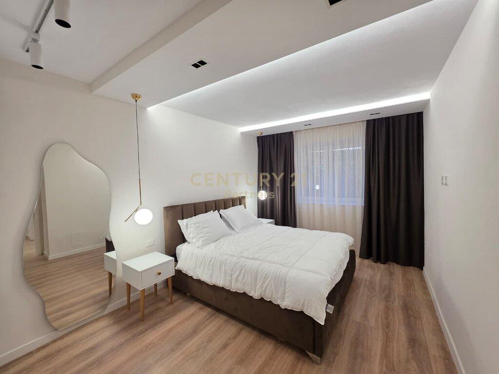 2+1 apartment for rent – behind the Tirana Hotel, near the Main Boulevard