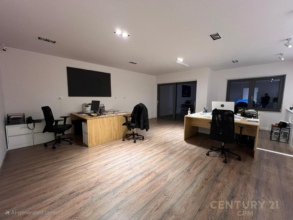 🏢 Zyrë Moderne me Qira – Tek Ring Center, Zogu i Zi!