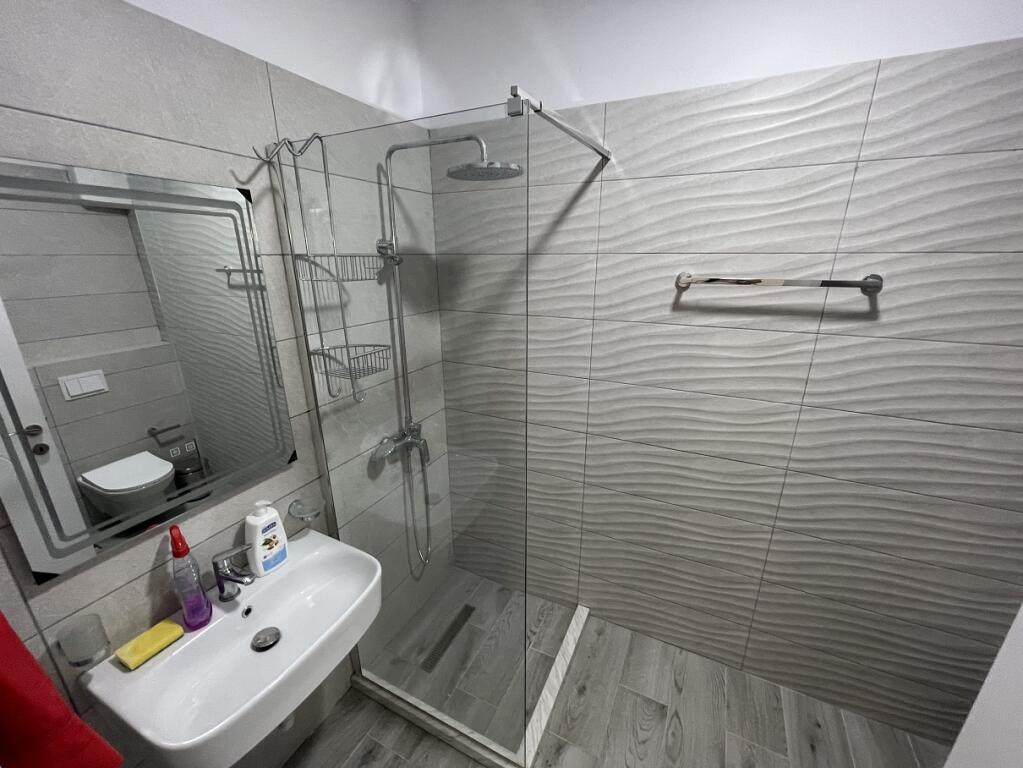 Affittasi appartamento 2+1 presso Residenza Kodra e Diellit