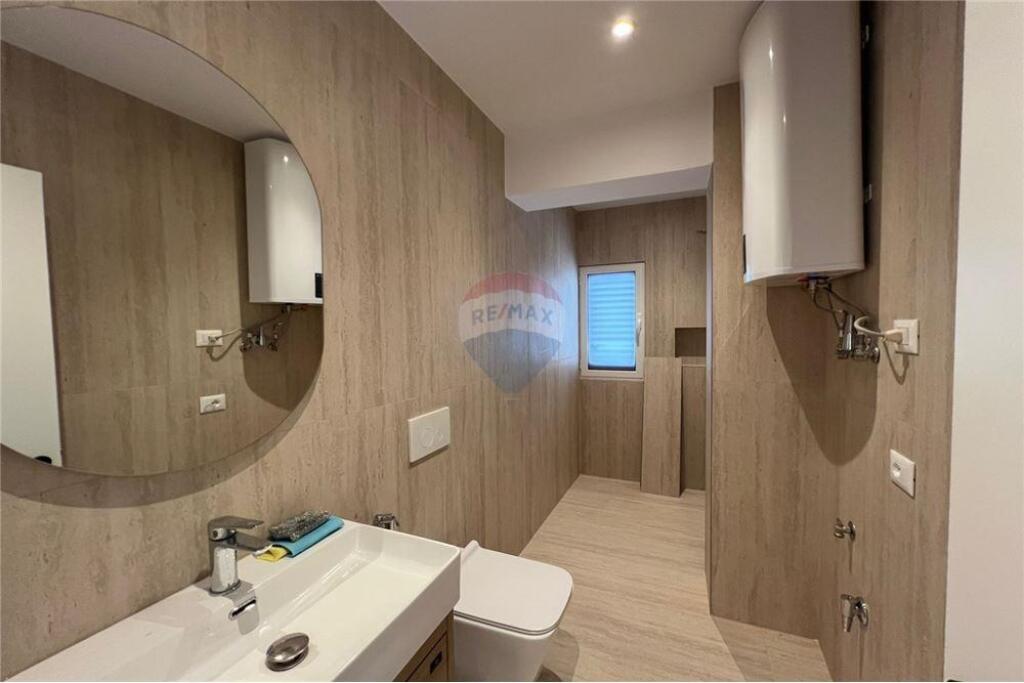 Appartamento 1+1 in Affitto in Via Myslym Shyri!
