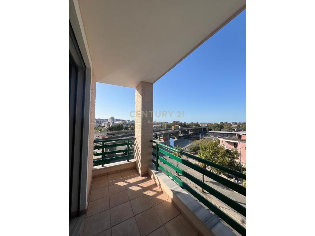 FOR RENT APARTMENT 2+1+2 + PARKING SPACE AT THE FIRST BEACH STATION!
