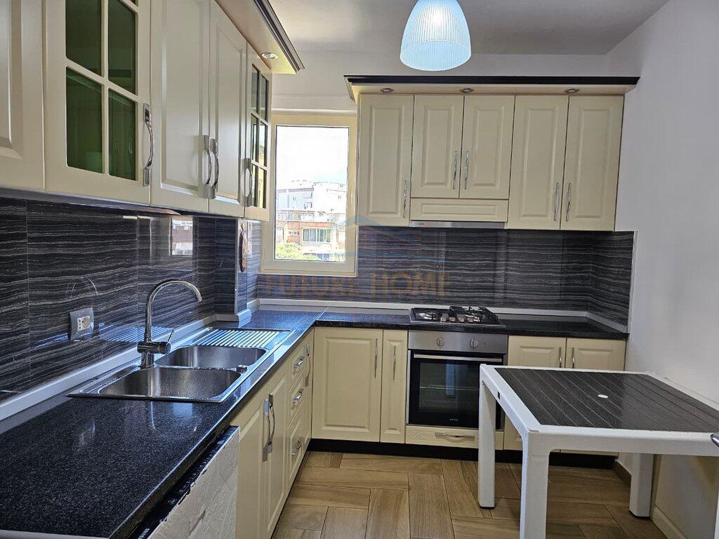 Qera, Apartament 2+1, 21 Dhjetori, Mozaiku , Tirane.