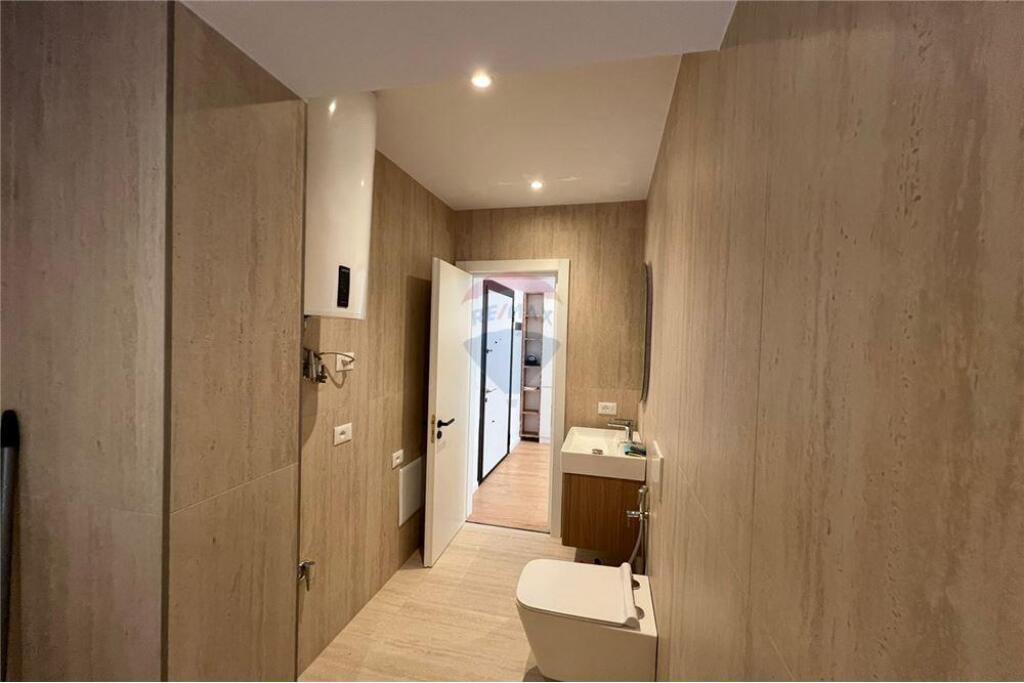 Apartament 1+1 me Qira ne Rrugen Myslym Shyri!