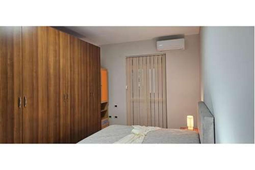 Apartament 2+1 me Qira ne Bllok