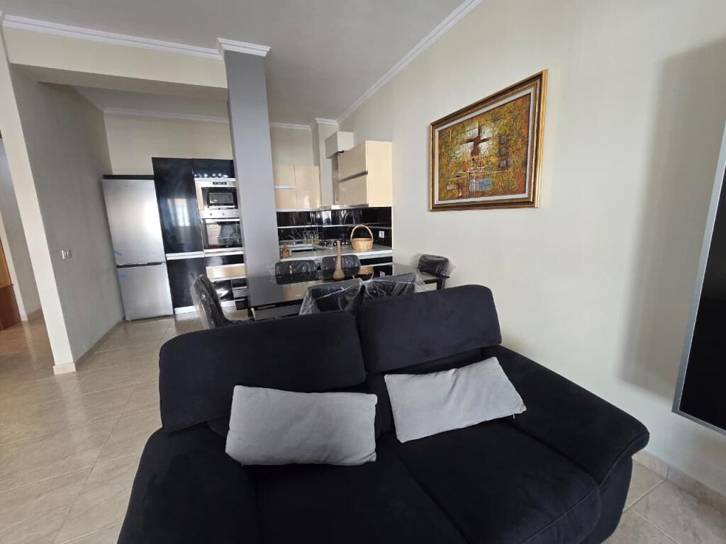 Apartament 2+1+2 per qira Kristal Center