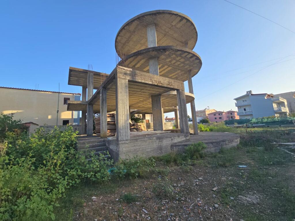 🏡 3-storey terraced villa for sale in Kënetë, Durrës