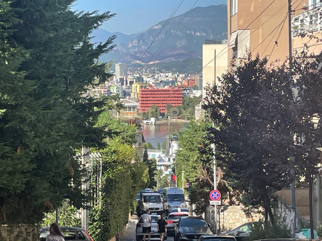 QIRA, APARTAMENT 2+1 TEK LIQENI I THATE - I SAPO INVESTUAR!