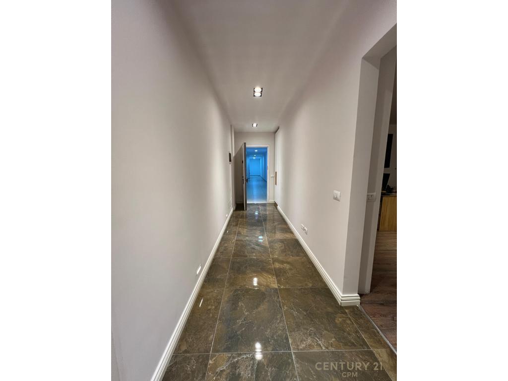 UFFICIO IN AFFITTO PRESSO RING CENTER! 2.500 € /Mese