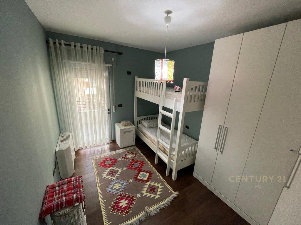 APARTAMENT 2+1+POST PARKIMI, ME PAMJE NGA LIQENI THATE!