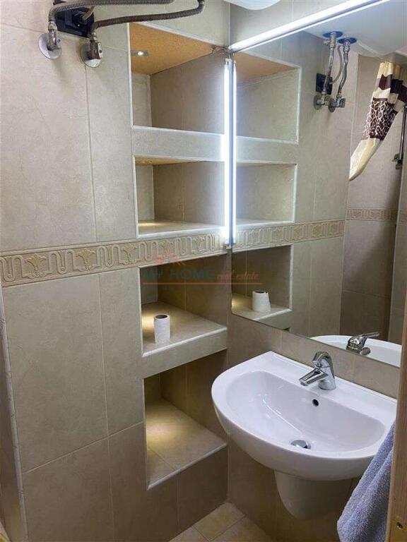 Apartamenti 3+1+2 me qira tek Brryli