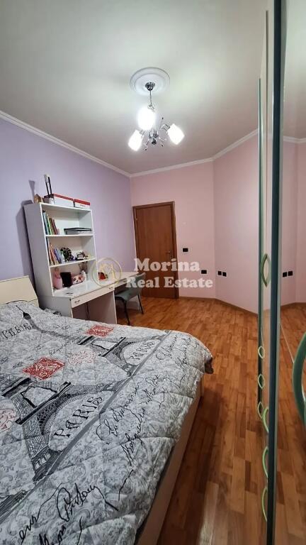 Qera Apartament 3+1+2, Bulevardi Bajram Curri, 700 Euro/Muaj