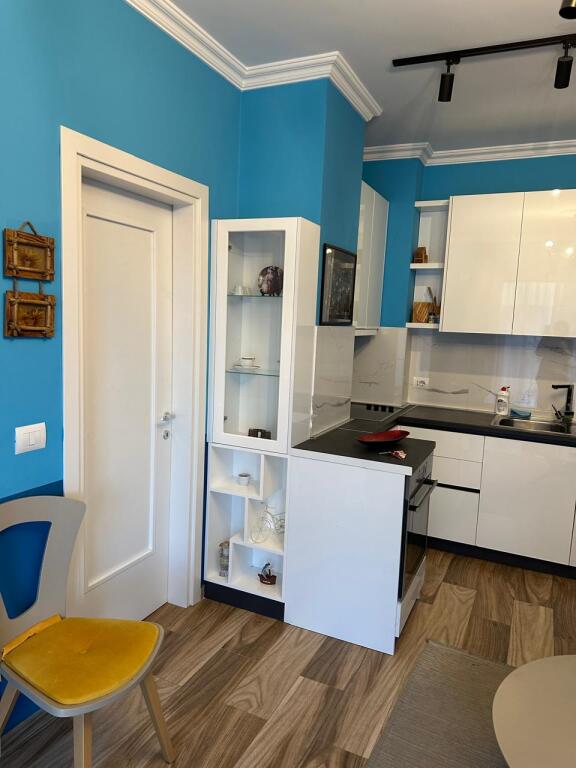 Modern 2+1+2 apartment for rent in the 21 Dhjetorit area