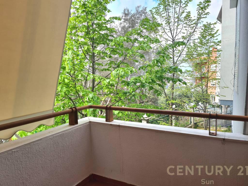 APARTAMENT 2+1+ POST PARKIMI PER QIRA PRANE KOPSHTIT BOTANIK