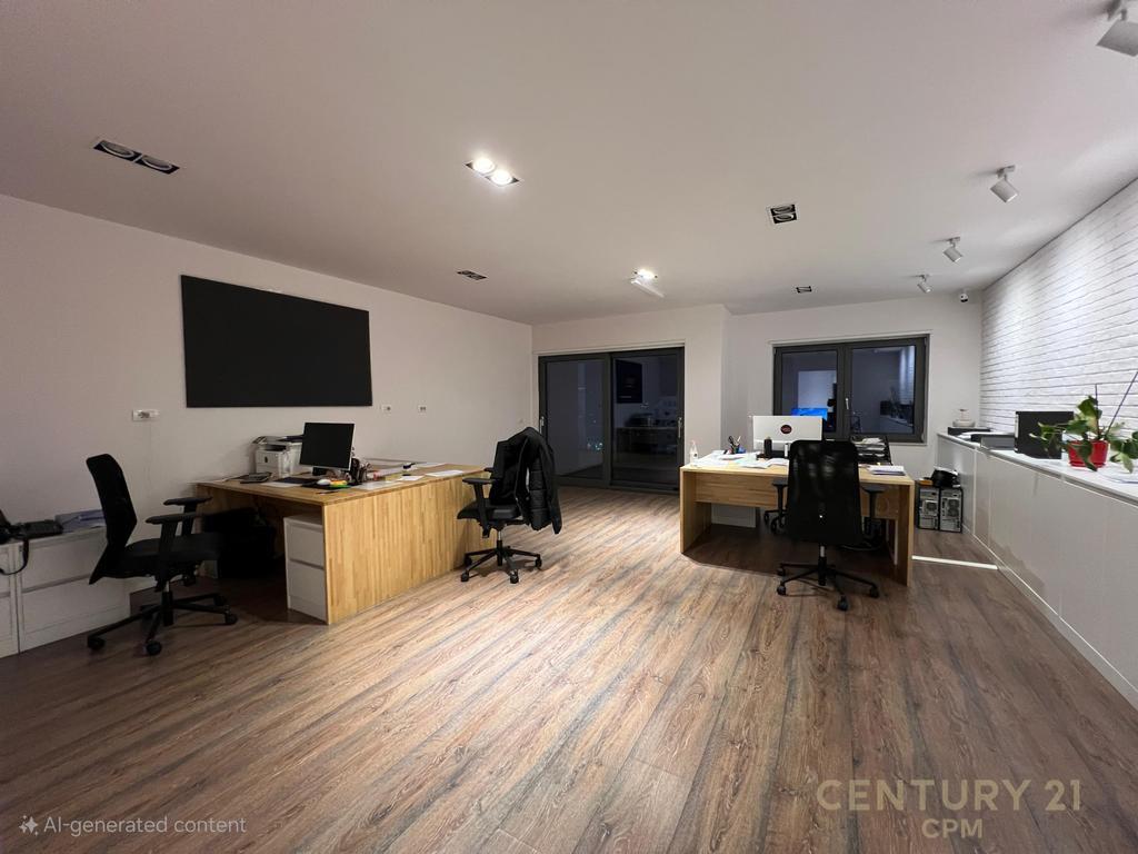 🏢 Zyrë Moderne me Qira – Tek Ring Center, Zogu i Zi!