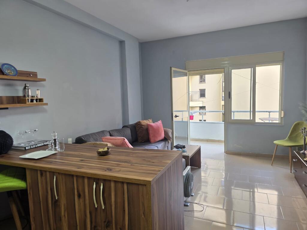 GARSONJERE PER SHITJE PRANE HOTEL Adriatik, Plazh,  DURRËS