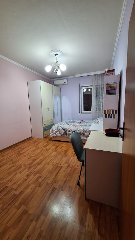 Apartament 3+1 me qira – Bulevardi Bajram Curri (Materniteti i Ri / Brryli)