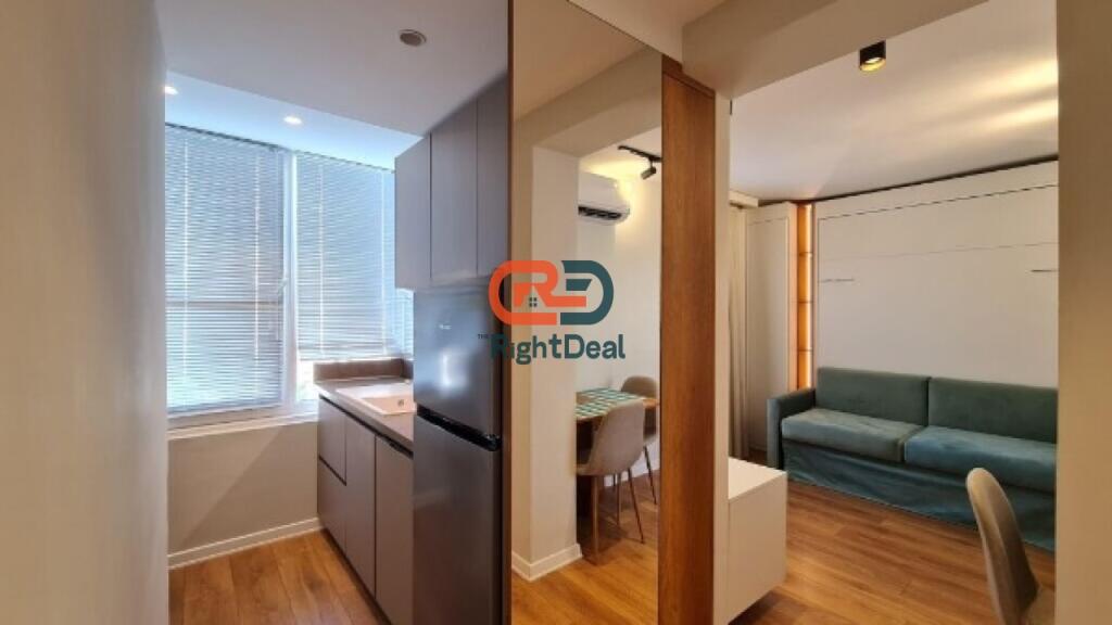 Tek Kryqezimi I 21 Dhjetorit ,Shitet Apartament 2+1 Dhe Garsoniere Te Investuar Dhe Te Ndare Per Airbnb!